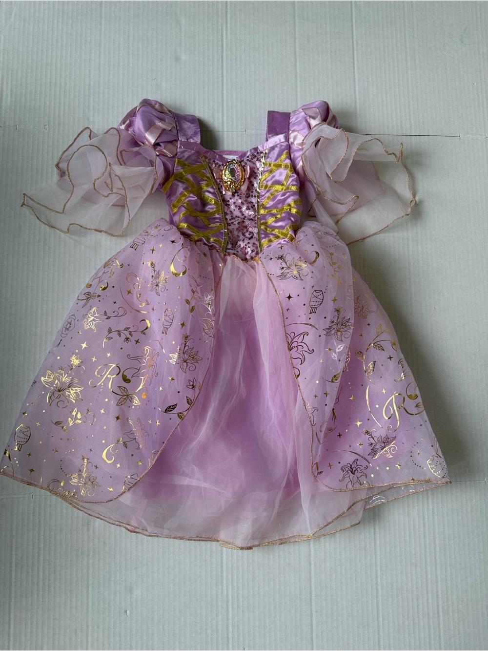 EUC Disney World Repunzel Costume Size 4